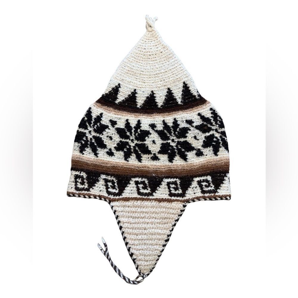 NWOT Peruvian Handwoven Wool Chullo Hat with Ear Flaps & Tie